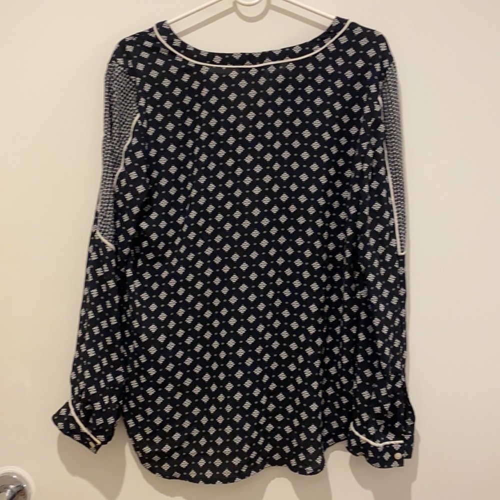 Lightweight navy patterned blouse - Picture 2 of 3